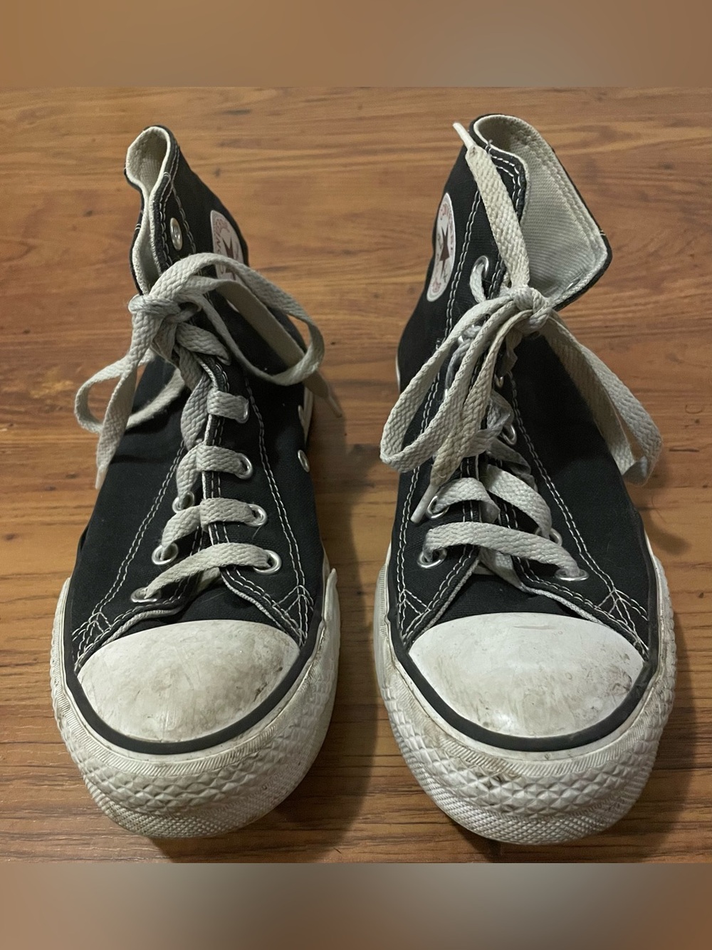 Converse All Star Chucks Kids Black and White High Top Sneakers size 3